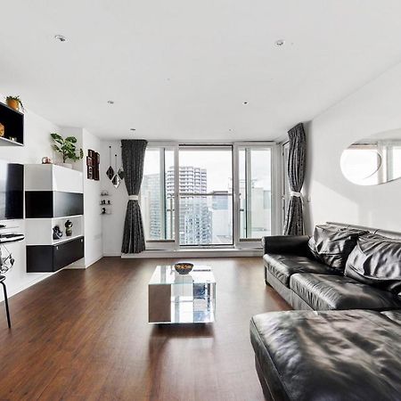 Two Bedroom Apartment - London Excel Stays Exterior photo
